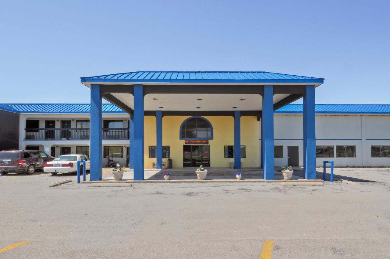 Lonestar Inn & Suites, Erick Ok Hwy 40 By Oyo Esterno foto